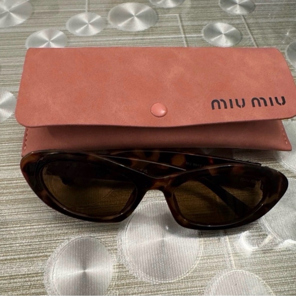 Miu Miu Brown Sunglasses with Pink Case - Picture 3 of 5